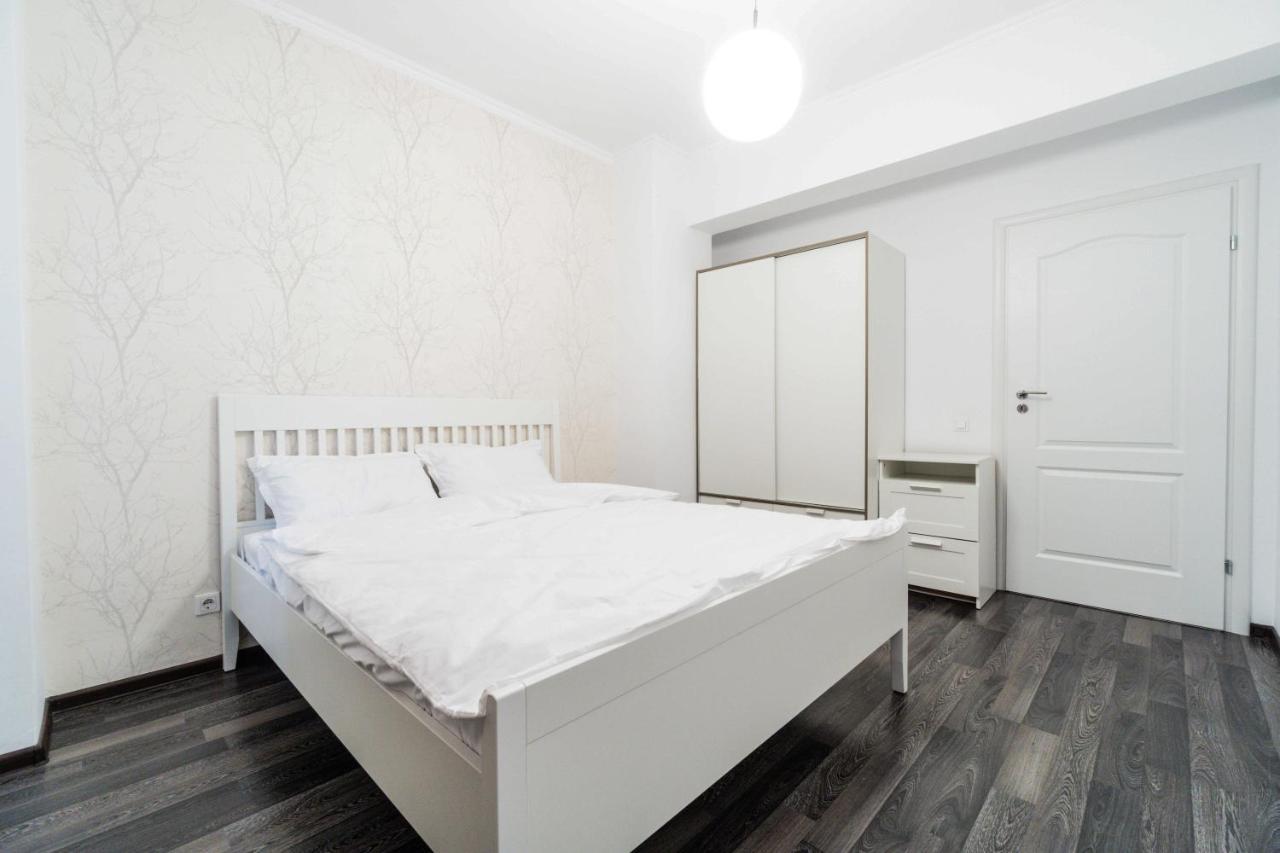 Luxury Baneasa Apartment Bucharest Exterior photo