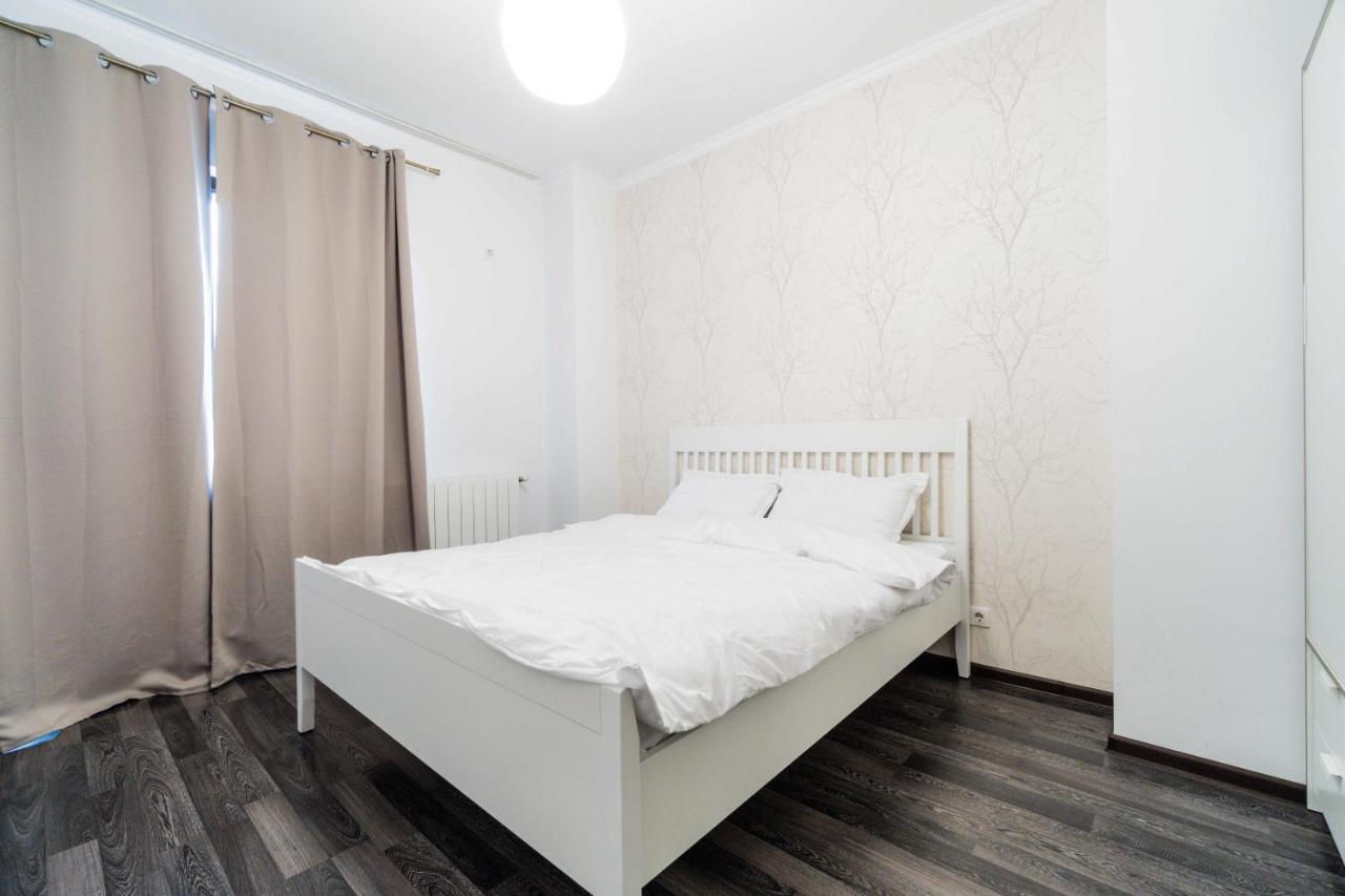 Luxury Baneasa Apartment Bucharest Exterior photo